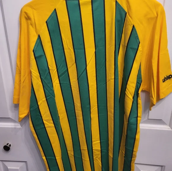 UHLSPORT JAMAICA SOCCER JERSEY NWT - Picture 7 of 8